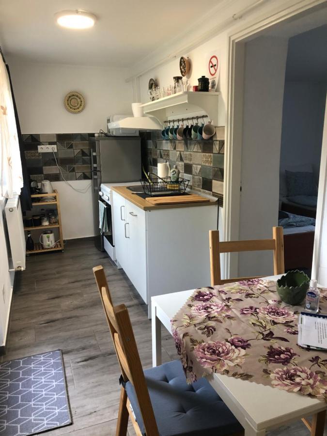 Dália apartman Gyömrő Gyomro Exterior foto