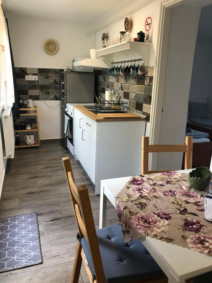 Dália apartman Gyömrő Gyomro Exterior foto